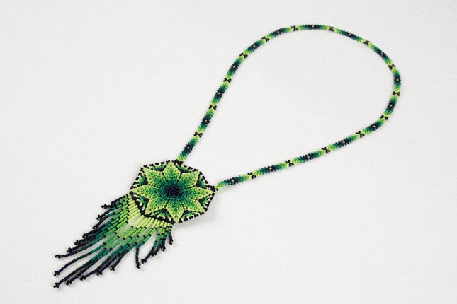 Wixárika Flor de Peyote Beaded Necklace — 44 cm